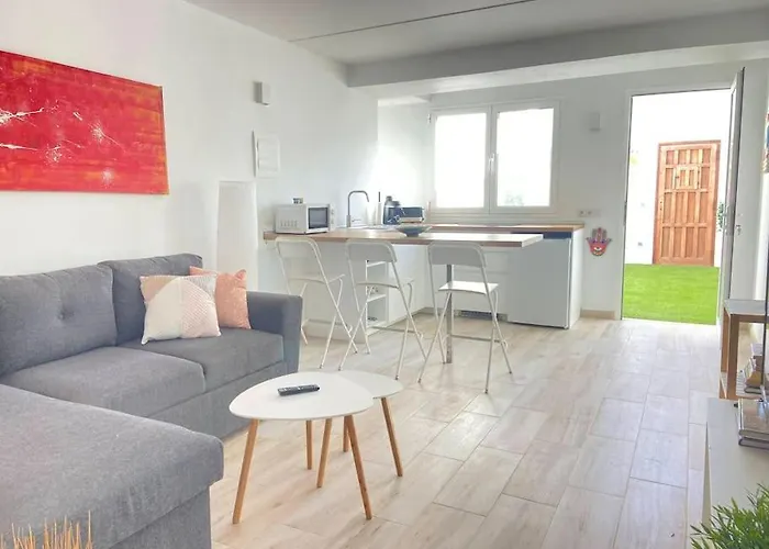 Casita Estrella Con Entrada Independiente Y Patio